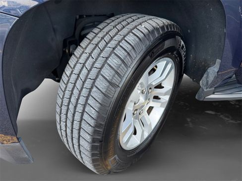 Used 2018 Chevrolet Tahoe LS image 10