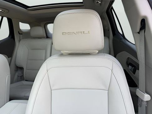 Used 2020 GMC Terrain Denali w/ Denali Premium Package FWD image 21