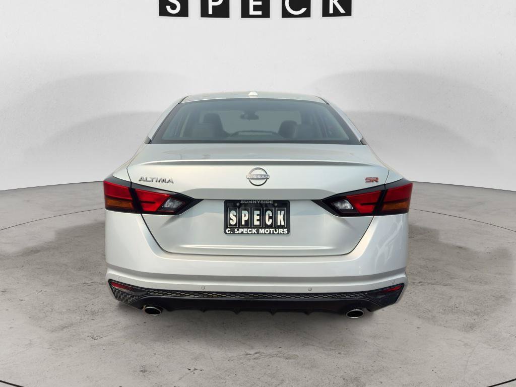 Used 2024 Nissan Altima 2.5 SR FWD image 4