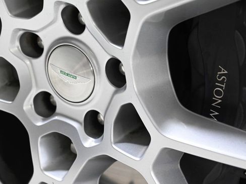 Used 2024 Aston Martin DBX image 25