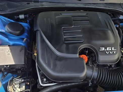 Used 2019 Dodge Charger SXT RWD image 35