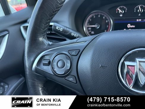 Used 2020 Buick Enclave Essence image 28