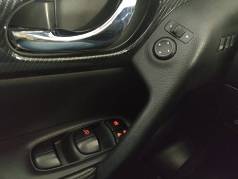 Used 2019 Nissan Rogue SL AWD/4WD image 27