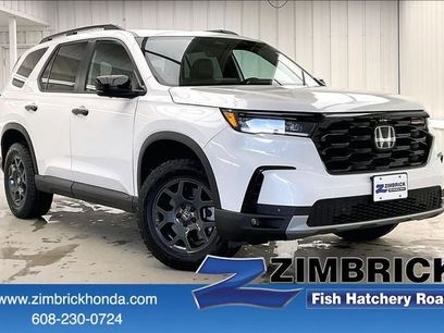 Certified 2025 Honda Pilot TrailSport