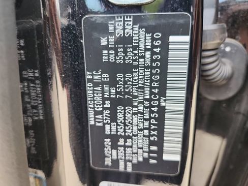 Certified 2024 Kia Telluride SX w/ Towing Package FWD image 32