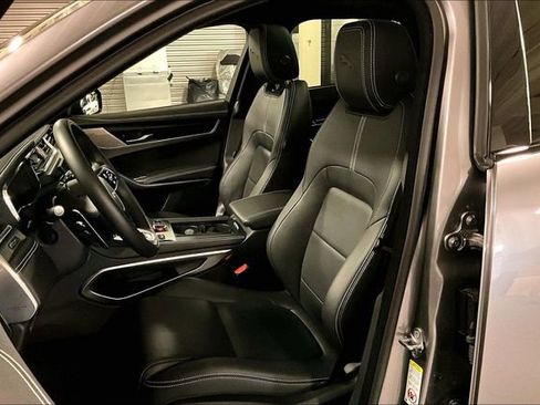 Certified 2025 Jaguar F-PACE R-Dynamic S image 15