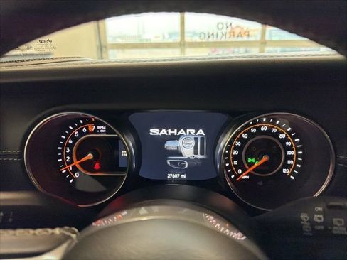 Used 2021 Jeep Wrangler Unlimited Sahara w/ Uconnect 4C Nav & Sound Group image 33