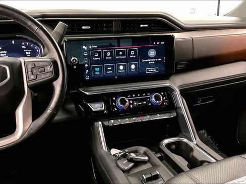 Used 2024 GMC Sierra 3500 Denali w/ Denali Reserve Package AWD/4WD image 7