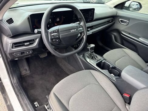 Certified 2025 Kia K4 FWD image 21