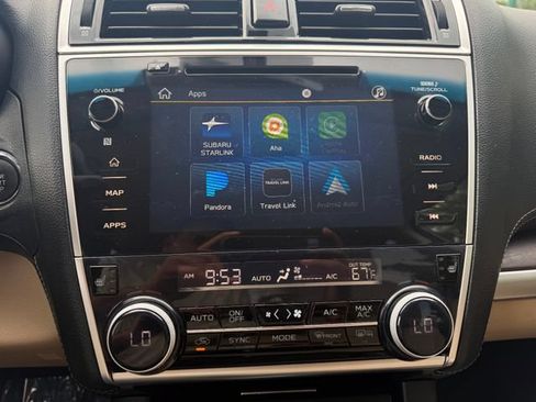 Used 2019 Subaru Outback 2.5i Limited AWD/4WD image 9