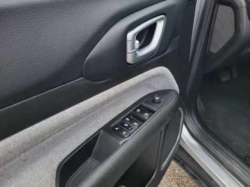 Used 2024 Jeep Compass Latitude w/ Altitude Special Edition image 12