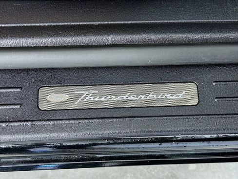 Used 2005 Ford Thunderbird RWD image 13