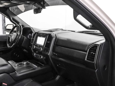 Used 2019 Ford Expedition Limited image 15