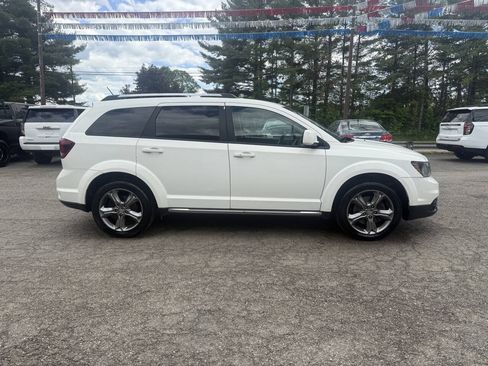 Used 2016 Dodge Journey Crossroad w/ Popular Equipment Group AWD/4WD image 4