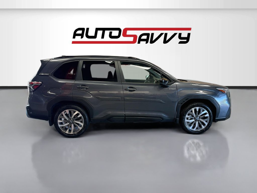 Used 2025 Subaru Forester Touring AWD/4WD image 8