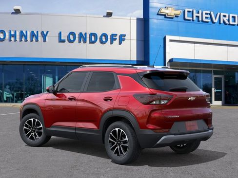 New 2026 Chevrolet TrailBlazer LT w/ Convenience Package FWD image 3