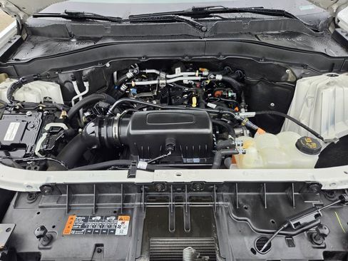 Used 2023 Ford Explorer XLT w/ Equipment Group 202A RWD image 33