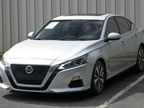 Used 2022 Nissan Altima 2.5 SV FWD image 42