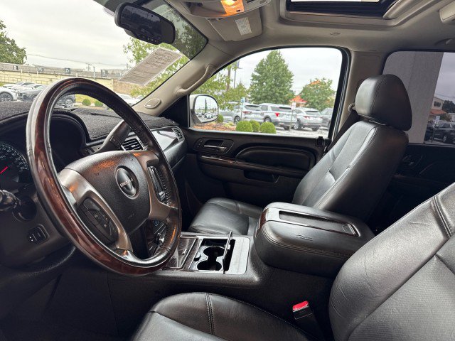 Used 2013 GMC Yukon XL Denali AWD/4WD image 8