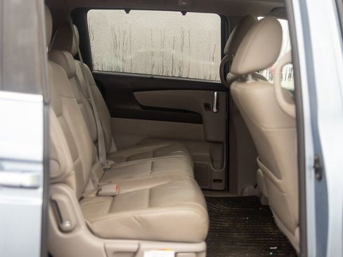 Used 2014 Honda Odyssey EX-L image 38