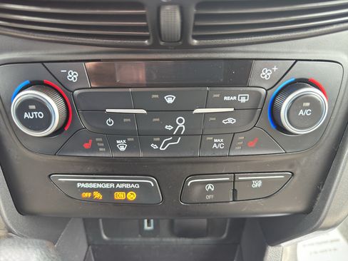 Used 2019 Ford Escape SE AWD/4WD image 20