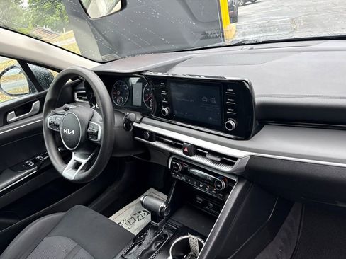 Used 2023 Kia K5 LXS FWD image 19