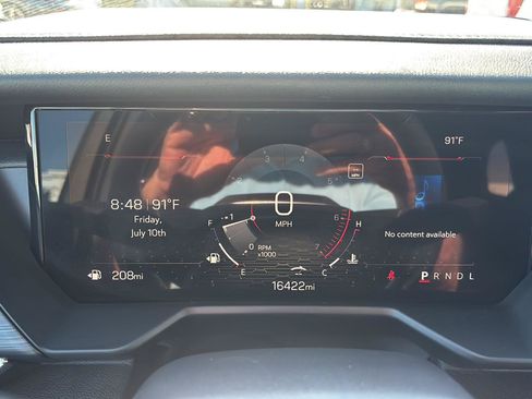 Used 2025 GMC Acadia Elevation w/ Elevation Premium Package FWD image 20