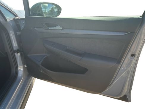 New 2026 Volkswagen GTI SE FWD image 17