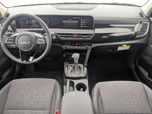 New 2026 Kia Seltos S FWD image 18
