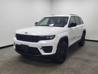 Used 2024 Jeep Grand Cherokee Altitude