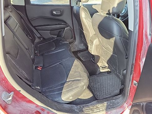 Used 2017 Jeep Compass Latitude w/ Cold Weather Group image 12