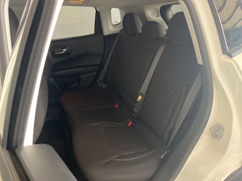 Used 2018 Jeep Compass Sport FWD image 20