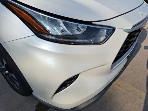 Used 2020 Toyota Highlander XLE image 10