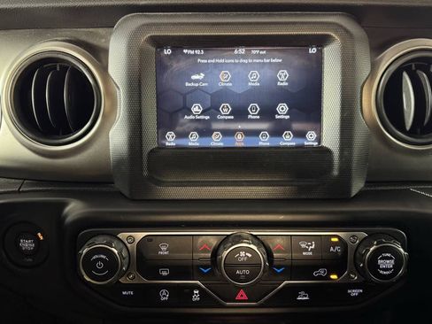 Used 2020 Jeep Gladiator Sport w/ Quick Order Package 24S AWD/4WD image 27