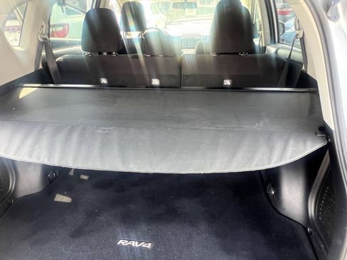 Used 2013 Toyota RAV4 XLE AWD/4WD image 15