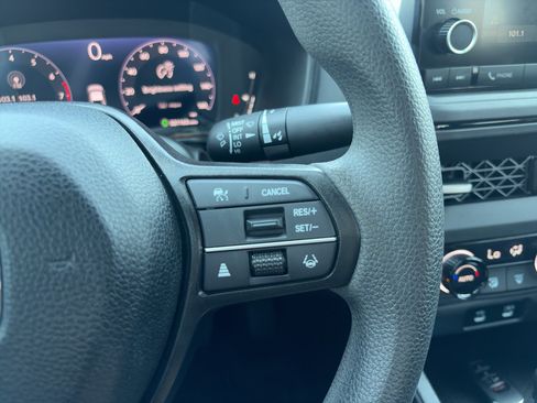 Used 2025 Honda Accord SE image 23