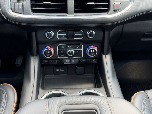 Used 2021 GMC Yukon AT4 w/ Technology Package AWD/4WD image 24