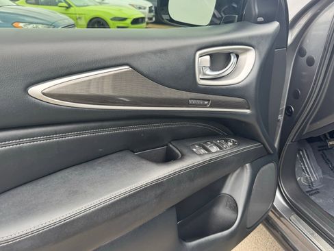 Used 2020 INFINITI QX60 Luxe w/ Essential Package image 11