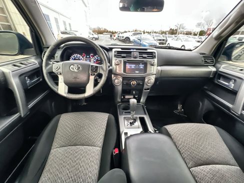 Used 2016 Toyota 4Runner SR5 image 22