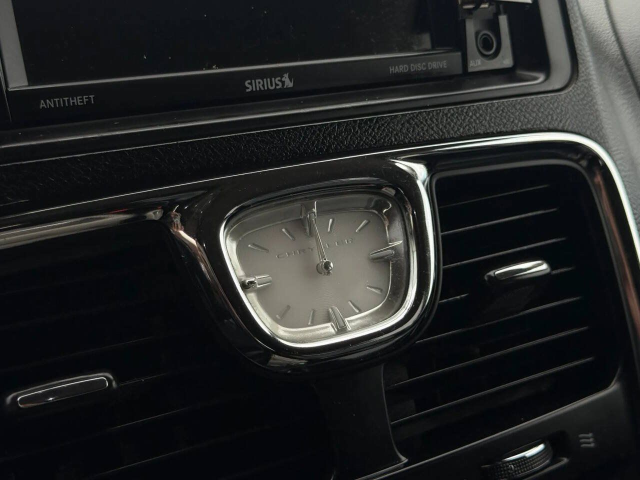 Used 2014 Chrysler Town & Country Touring w/ Trailer Tow Group FWD image 12