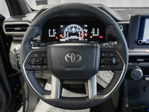 New 2026 Toyota 4Runner SR5 RWD image 28