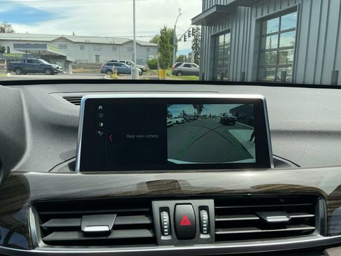 Used 2018 BMW X1 xDrive28i w/ Premium Package AWD/4WD image 16