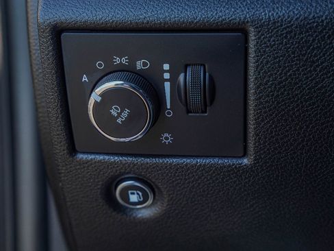 Used 2021 Jeep Grand Cherokee Limited w/ Trailer Tow Group IV image 20