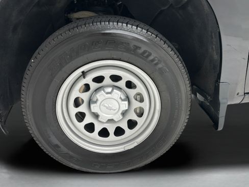 Used 2024 Chevrolet Silverado 1500 W/T AWD/4WD image 9