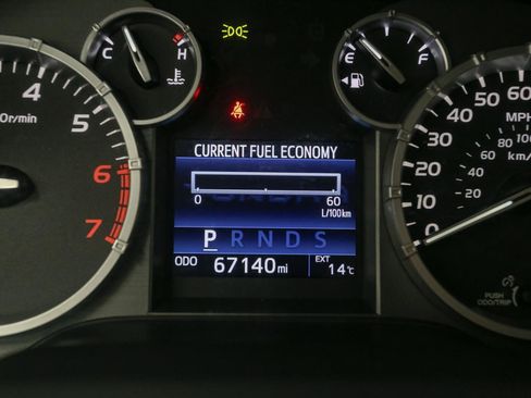 Used 2016 Toyota Tundra SR5 image 33