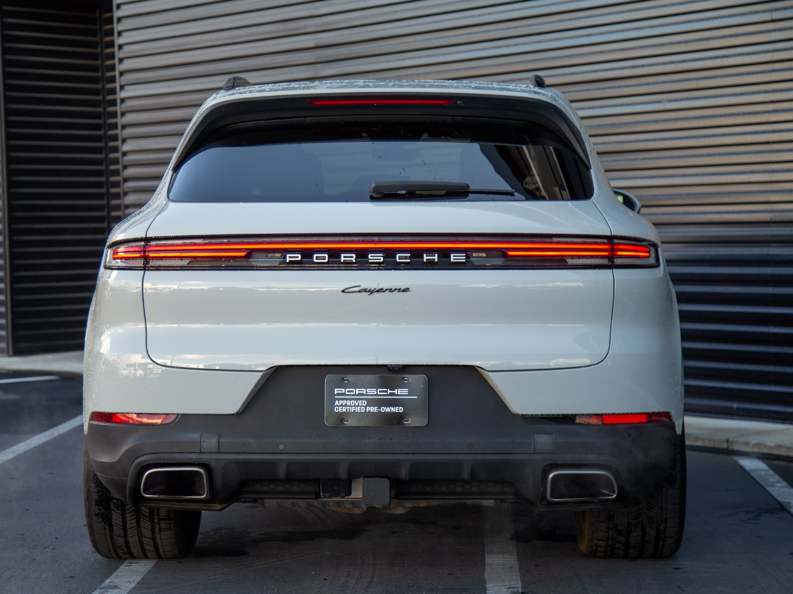 Certified 2024 Porsche Cayenne AWD/4WD image 6