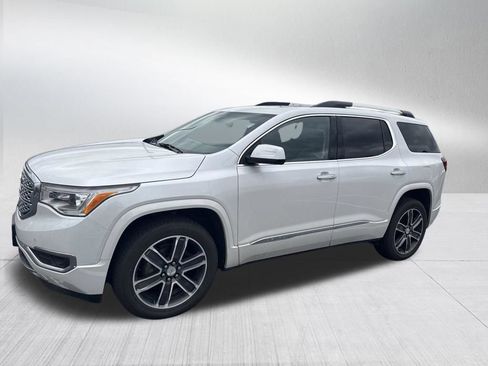Used 2017 GMC Acadia Denali w/ Technology Package AWD/4WD image 1