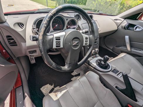 Used 2007 Nissan 350Z Touring image 13