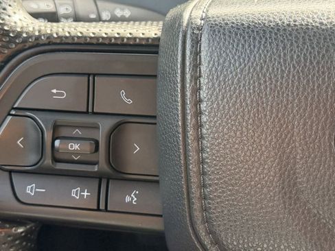 Used 2024 Toyota Tacoma SR5 AWD/4WD image 21