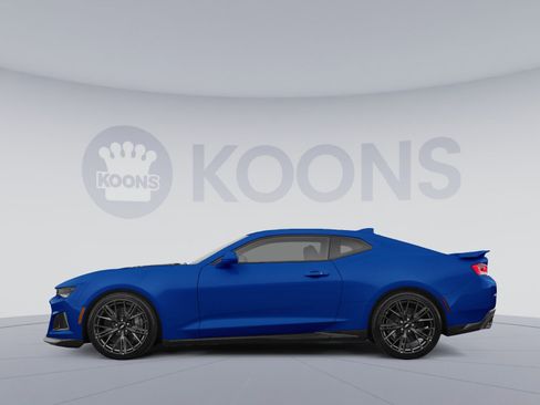 Used 2018 Chevrolet Camaro ZL1 RWD image 2